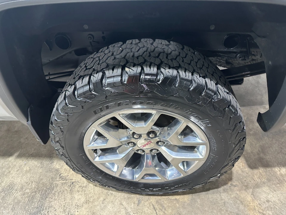 2015 GMC Sierra 4th Gen - Image 4 of 21