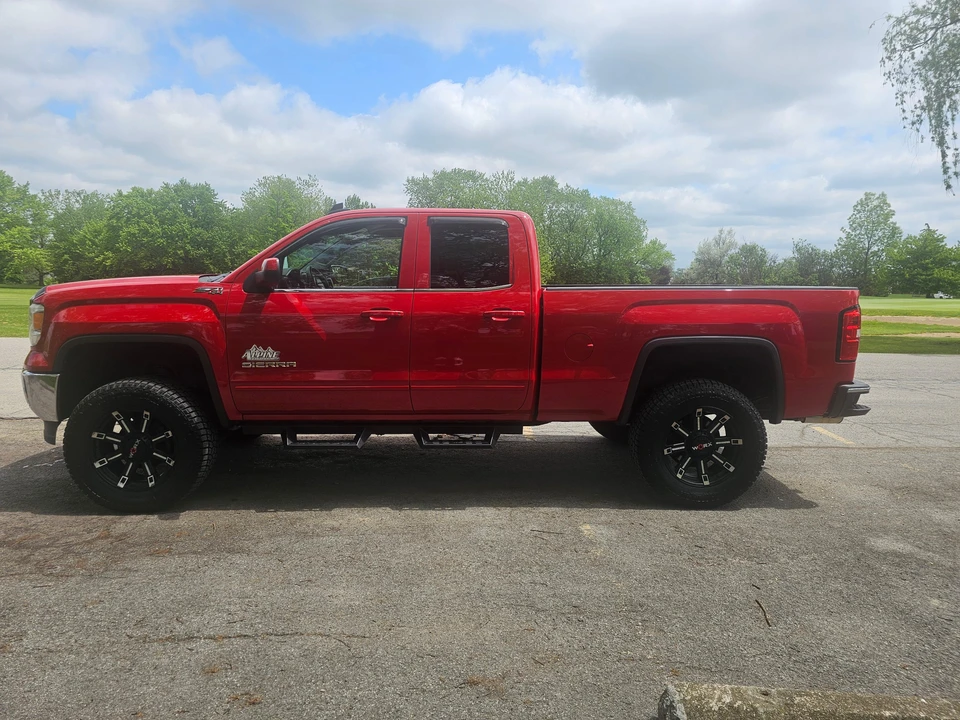 2015 GMC Sierra 3rd Gen - Image 9 of 31