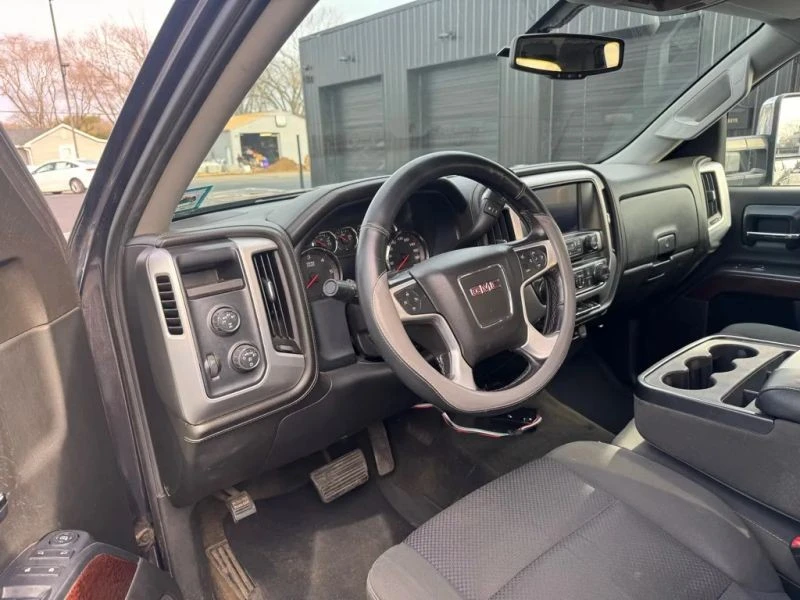 2015 GMC Sierra 4th Gen - Image 5 of 11