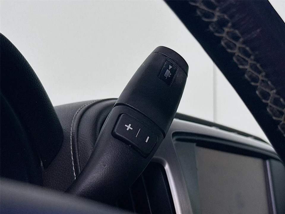 2015 GMC Sierra 4th Gen - Image 5 of 16