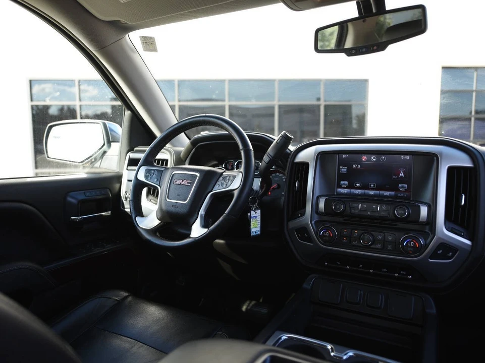 2015 GMC Sierra 4th Gen - Image 16 of 18