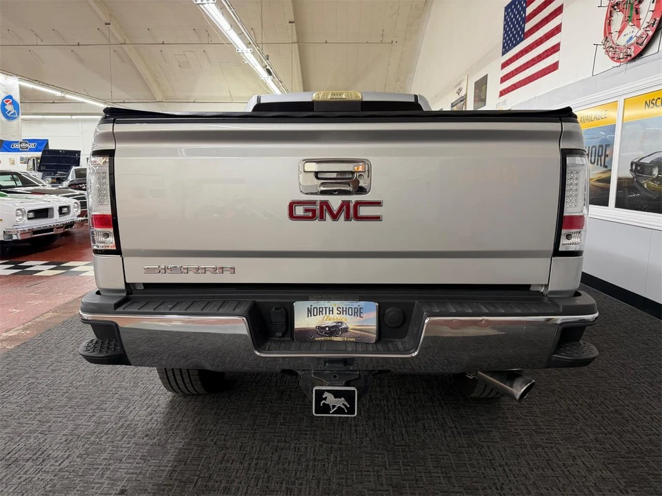 2015 GMC Sierra 4th Gen - Image 15 of 31