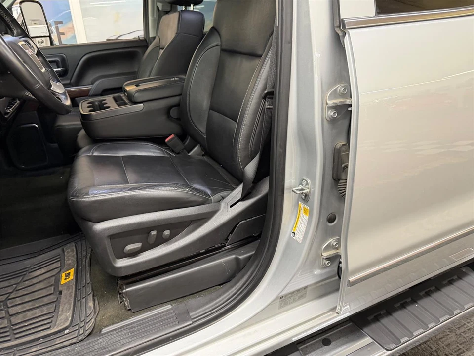 2015 GMC Sierra 4th Gen - Image 25 of 31