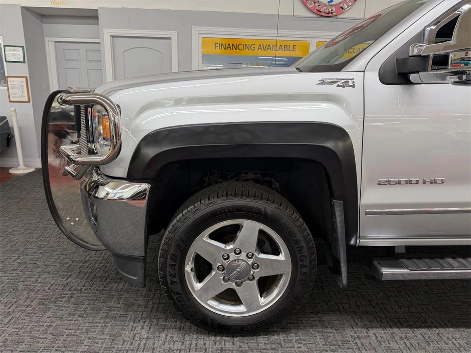 2015 GMC Sierra 4th Gen - Image 10 of 31