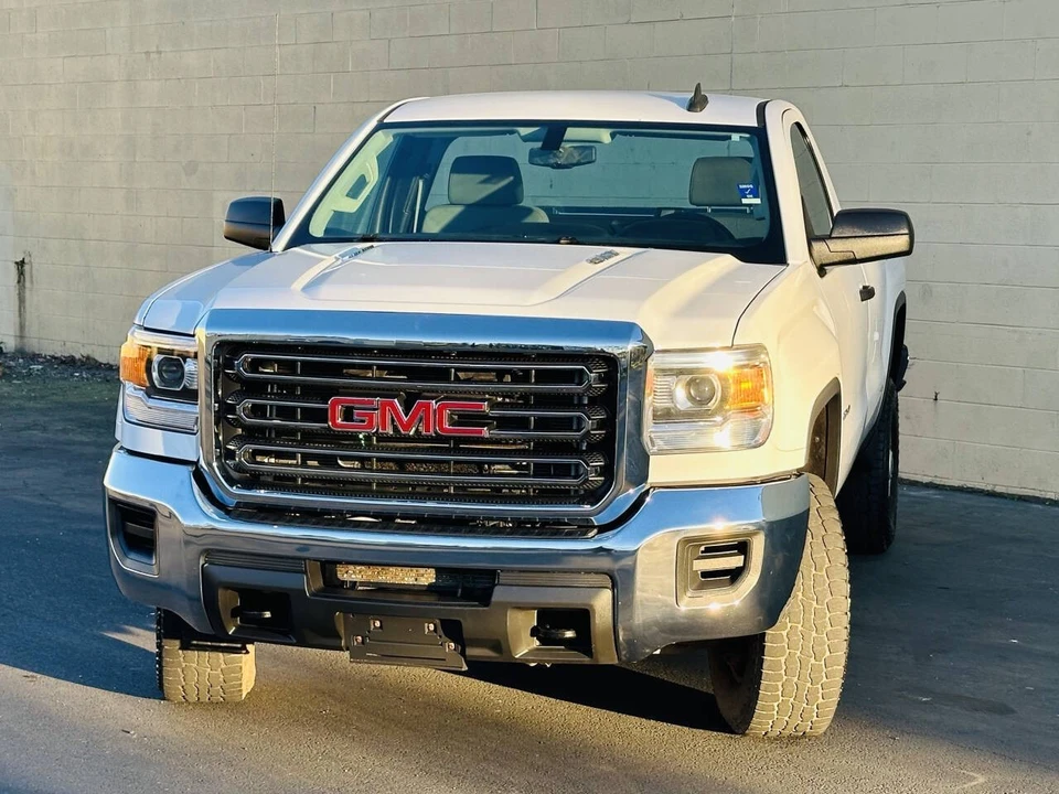 2015 GMC Sierra Heavy Duty 4th Gen - Image 3 of 21