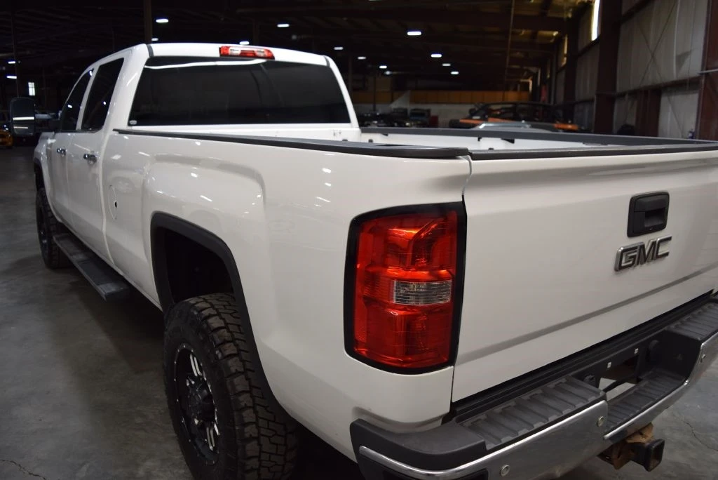 2015 GMC Sierra 4th Gen - Image 5 of 12