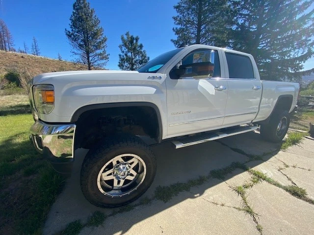 2015 GMC Sierra Heavy Duty 4th Gen - Image 2 of 11