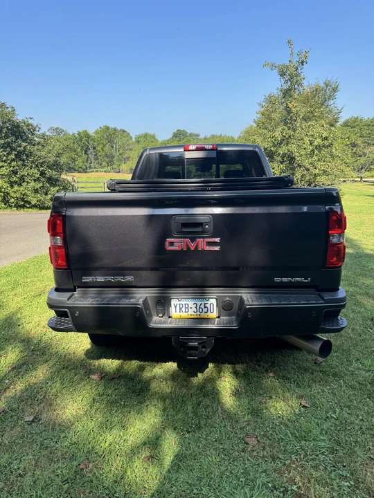 2015 GMC Sierra Heavy Duty 4th Gen - Image 4 of 31