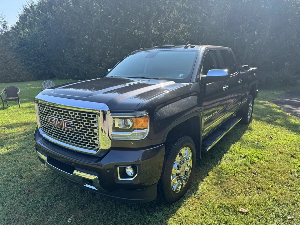 2015 GMC Sierra Heavy Duty 4th Gen - Image 2 of 31