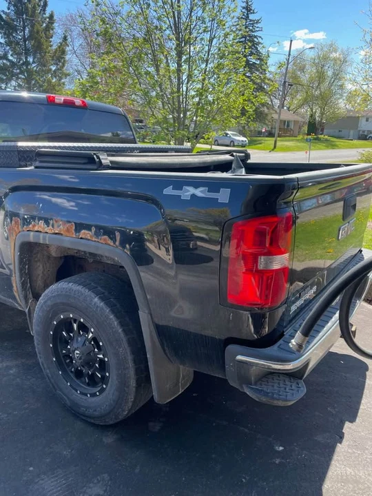 2015 GMC Sierra 3rd Gen - Image 2 of 19