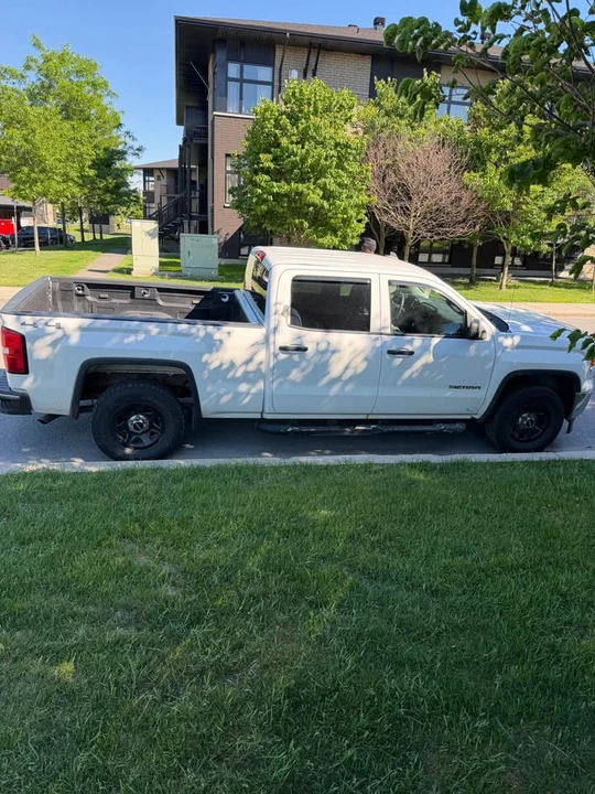 2015 GMC Sierra 4th Gen - Image 3 of 7