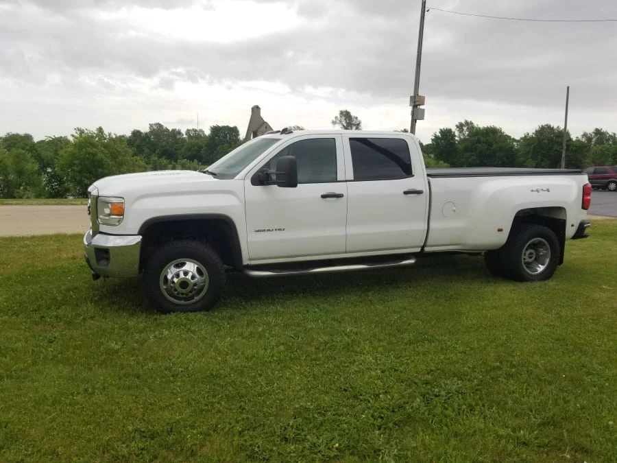 2015 GMC Sierra Heavy Duty 4th Gen - Image 2 of 13