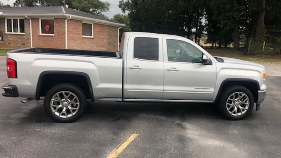 2015 GMC Sierra 4th Gen - Image 4 of 5