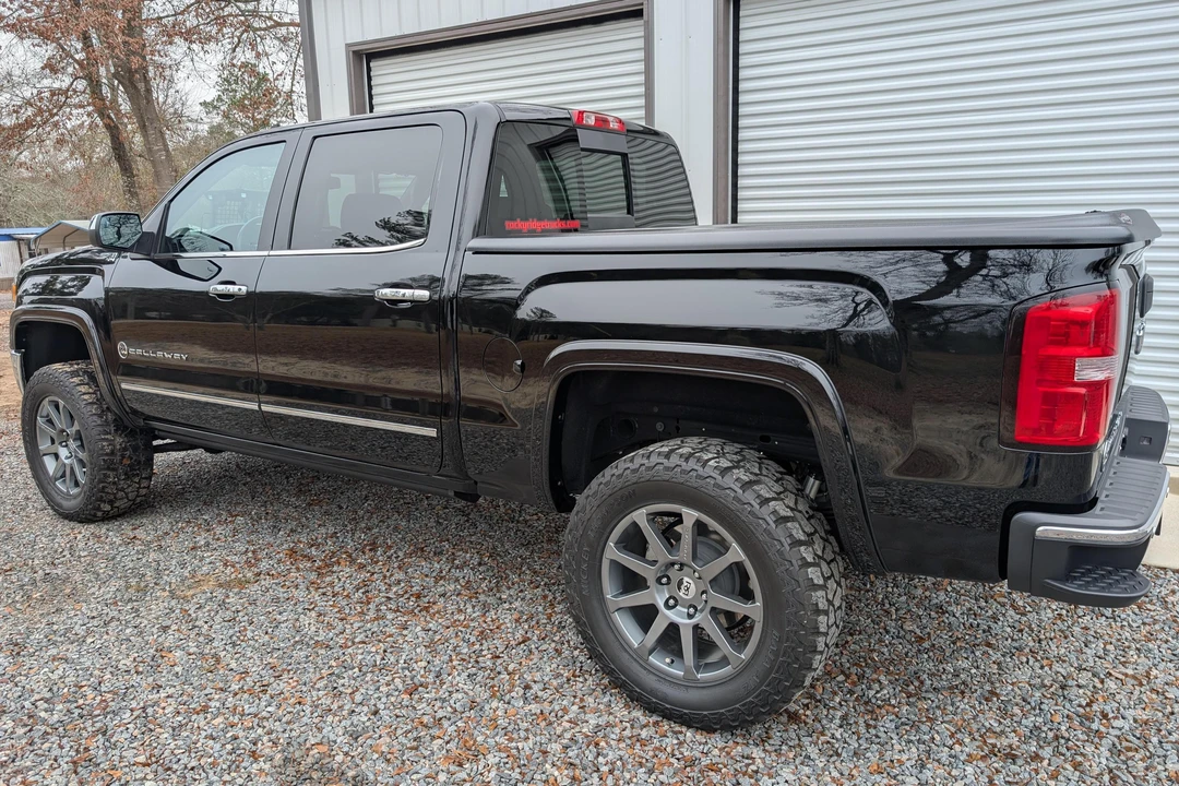 2015 GMC Sierra 4th Gen - Image 4 of 31