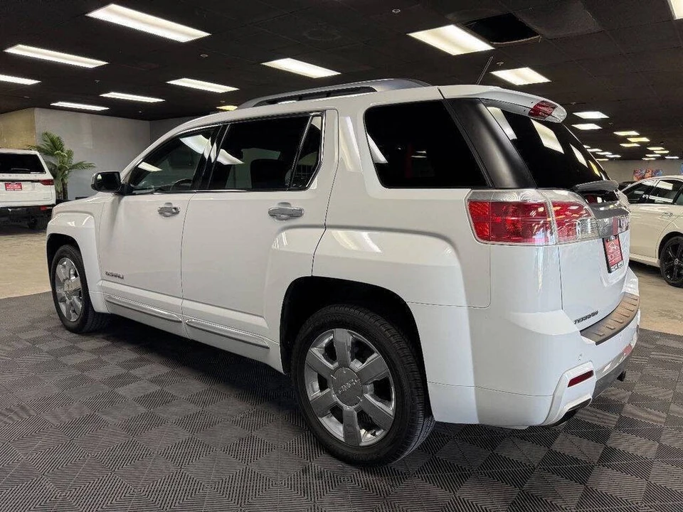 2015 GMC Terrain - Image 9 of 21