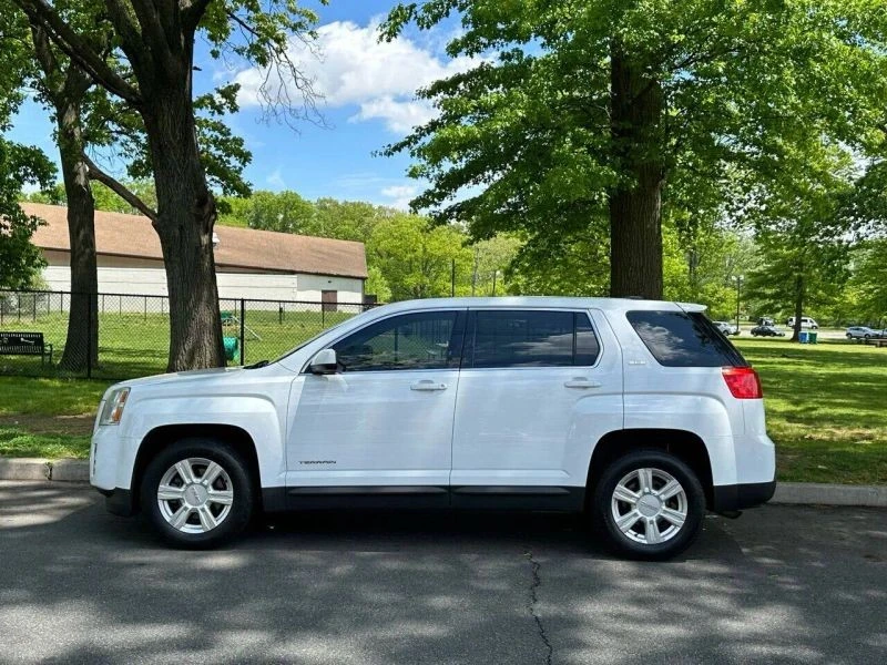 2015 GMC Terrain - Image 4 of 12