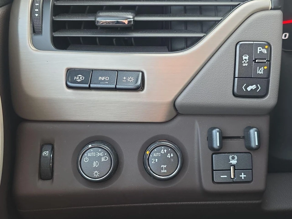 2015 GMC Yukon 4th Gen - Image 10 of 21