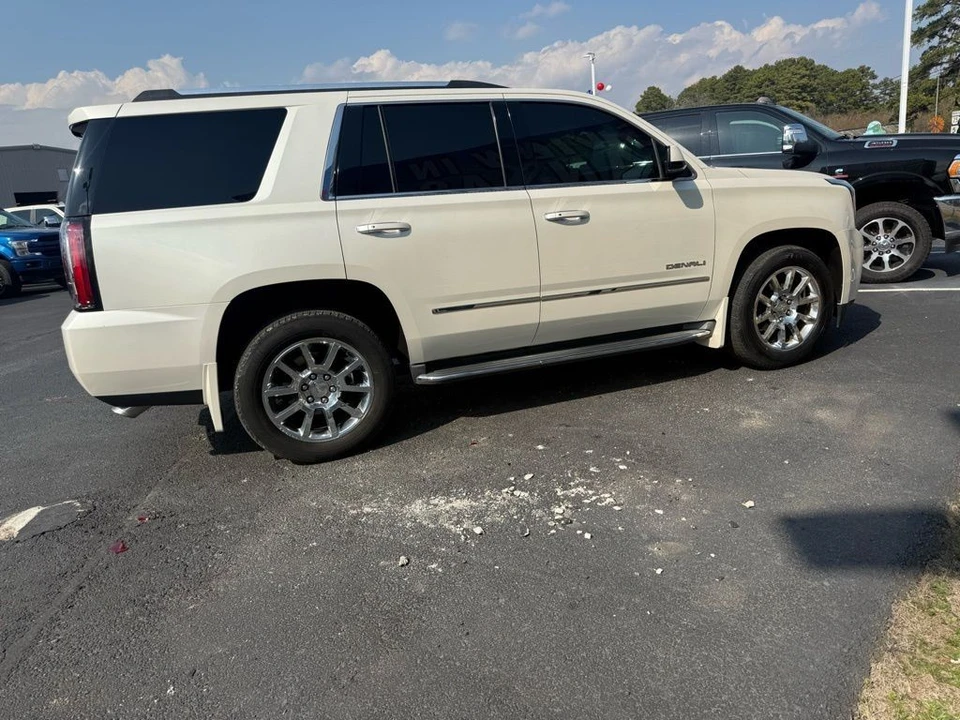 2015 GMC Yukon 4th Gen - Image 4 of 12