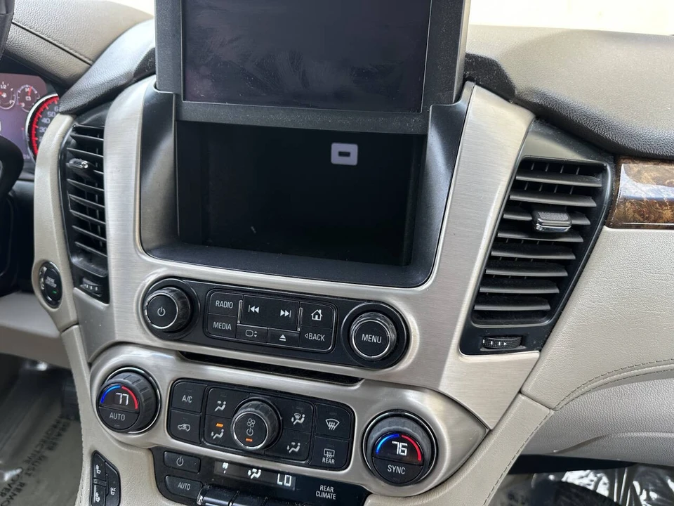 2015 GMC Yukon 4th Gen - Image 17 of 21