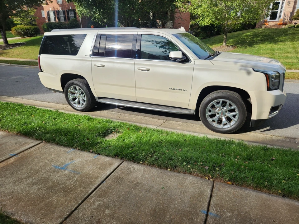 2015 GMC Yukon 4th Gen - Image 13 of 20