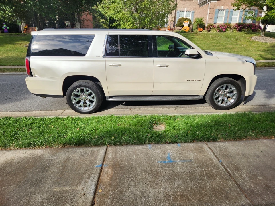 2015 GMC Yukon 4th Gen - Image 14 of 20
