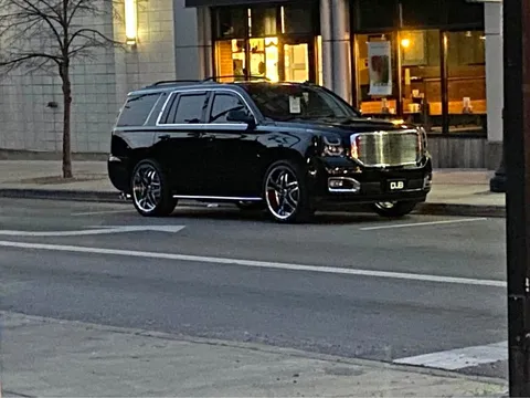 2015 GMC Yukon SLE Sport Utility 4D