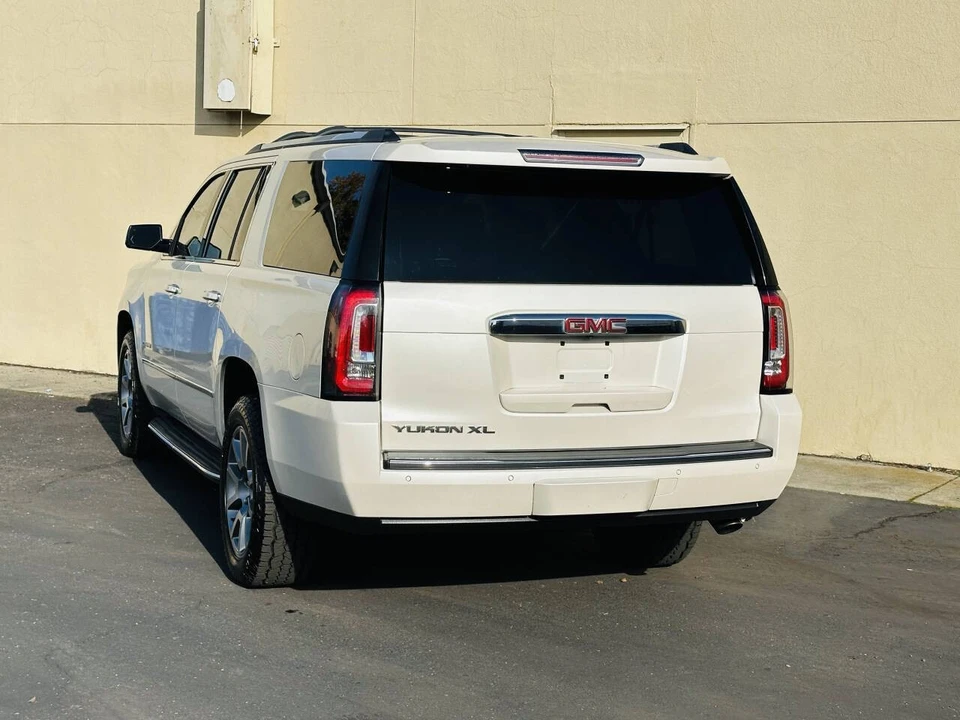 2015 GMC Yukon 4th Gen - Image 7 of 21