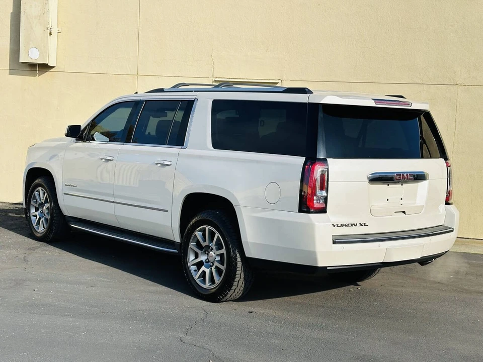 2015 GMC Yukon 4th Gen - Image 8 of 21
