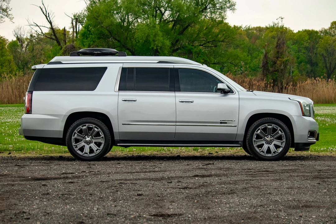 2015 GMC Yukon 4th Gen - Image 10 of 31