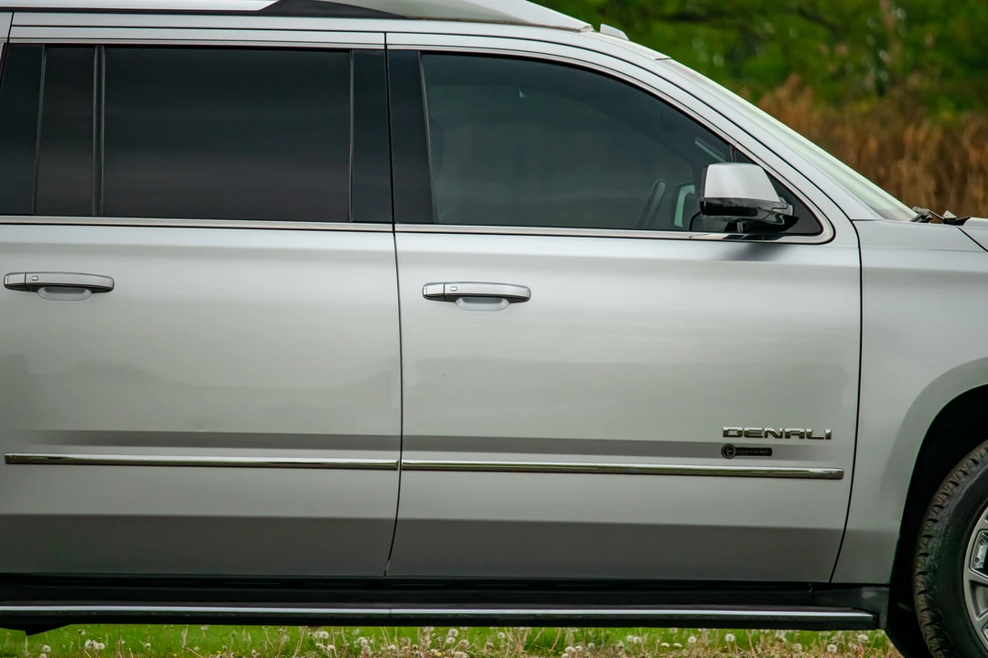 2015 GMC Yukon 4th Gen - Image 20 of 31