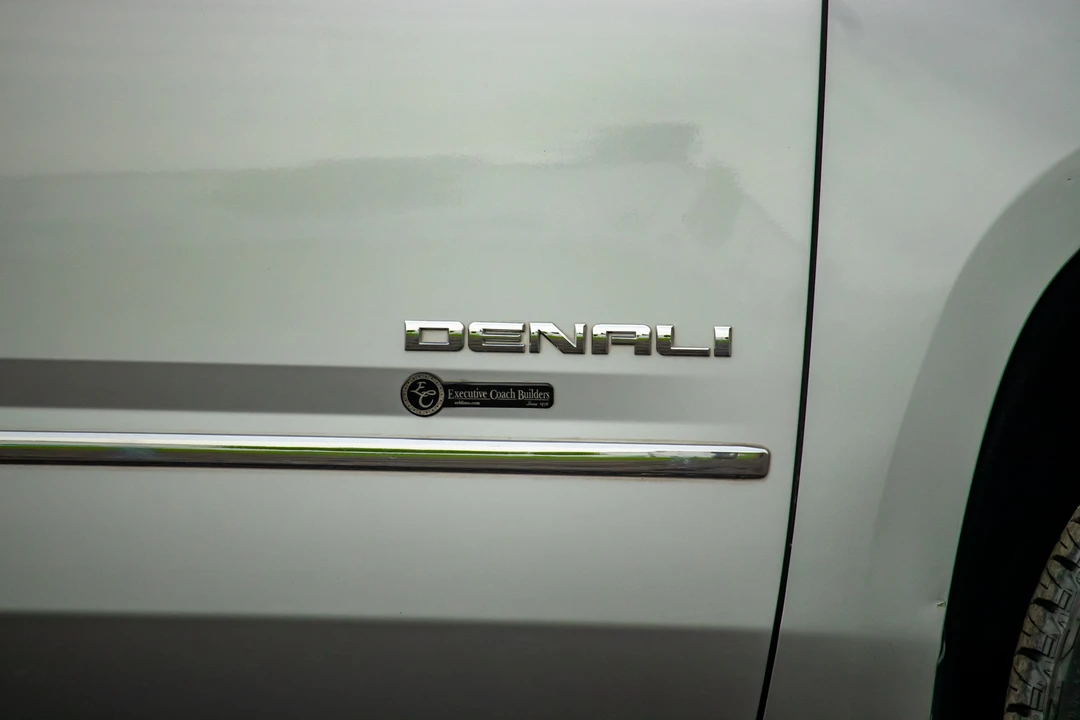 2015 GMC Yukon 4th Gen - Image 22 of 31