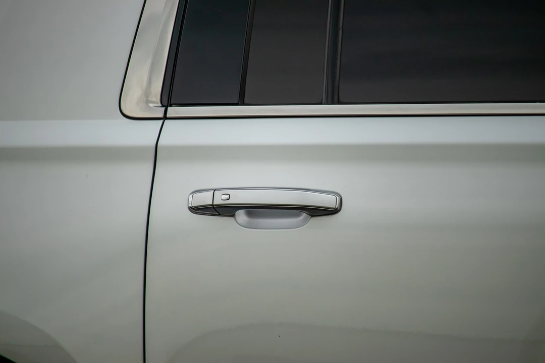 2015 GMC Yukon 4th Gen - Image 15 of 31