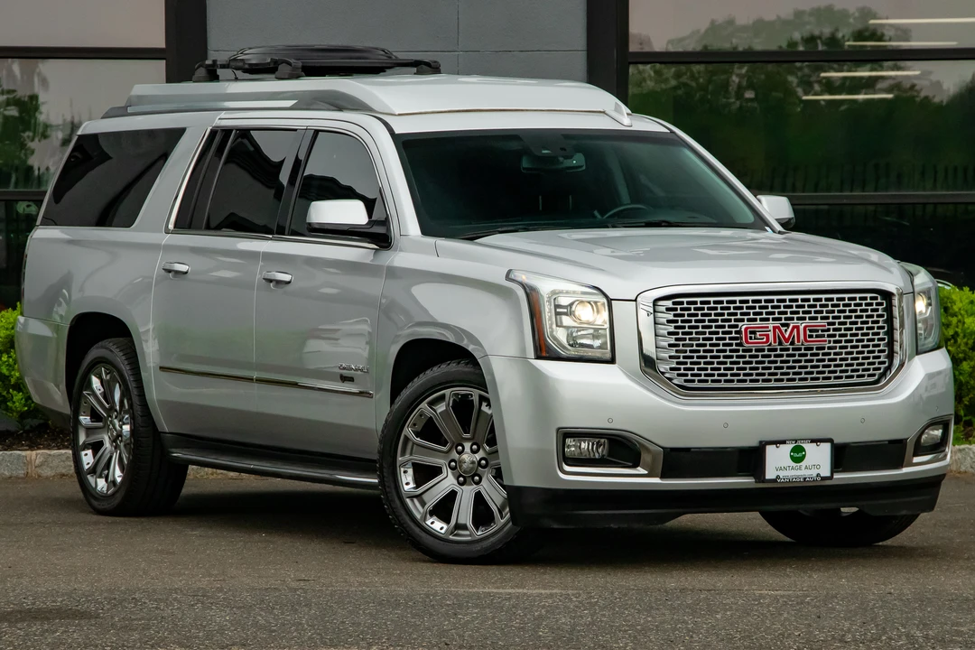 2015 GMC Yukon 4th Gen - Image 2 of 31