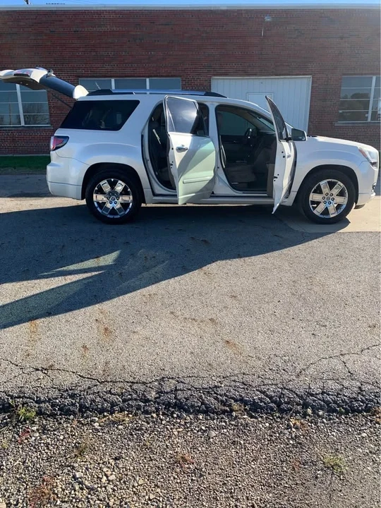 2015 GMC Acadia - Image 10 of 16