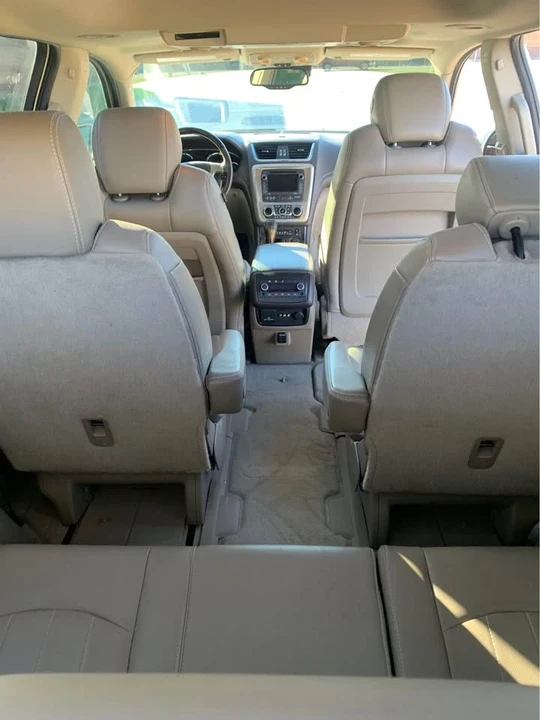 2015 GMC Acadia - Image 9 of 16