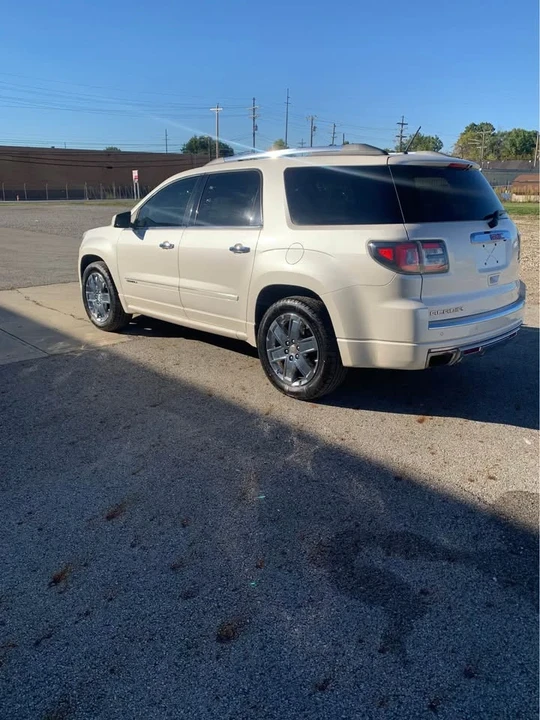2015 GMC Acadia - Image 11 of 16