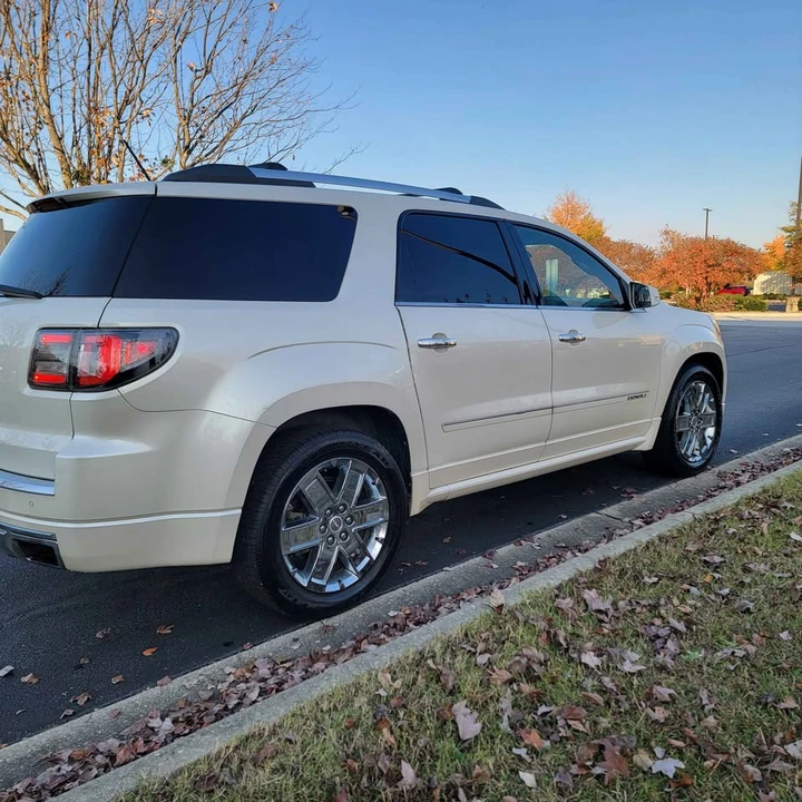 2015 GMC Acadia - Image 14 of 15