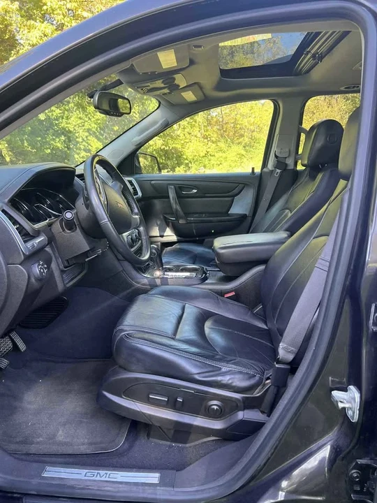 2015 GMC Acadia - Image 8 of 12
