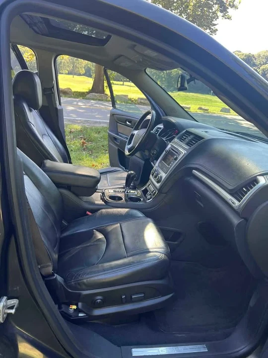2015 GMC Acadia - Image 7 of 12