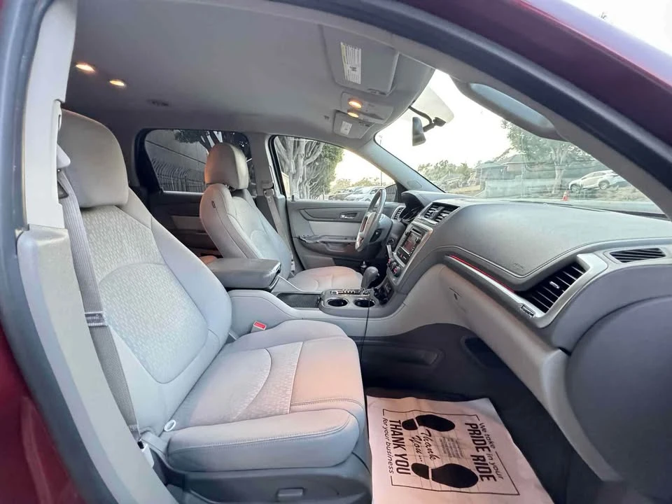 2015 GMC Acadia - Image 9 of 14