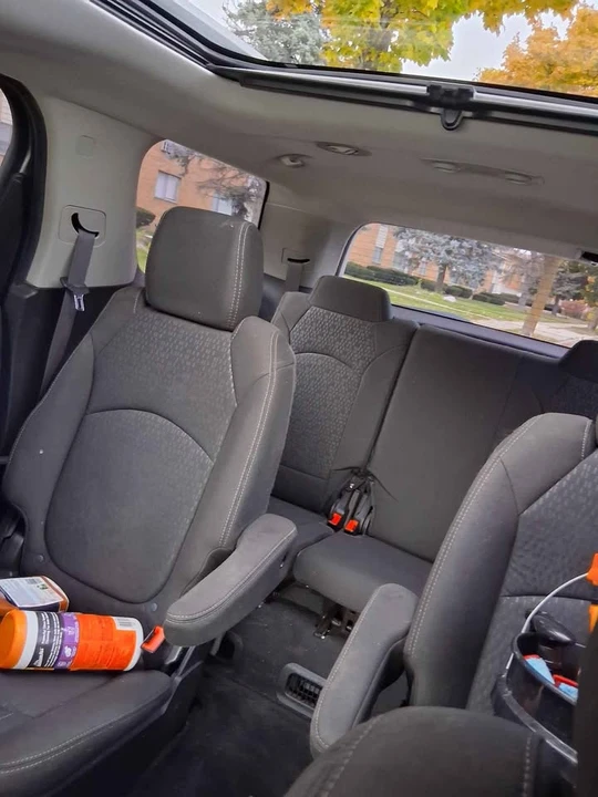2015 GMC Acadia - Image 2 of 7