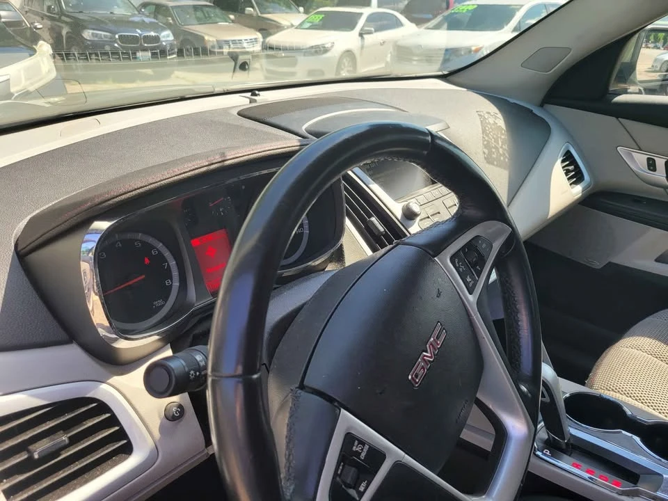 2015 GMC Terrain - Image 9 of 14