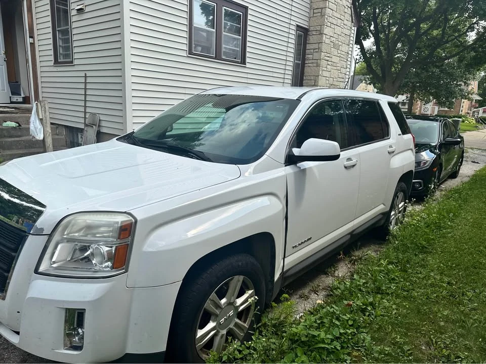 2015 GMC Terrain - Image 4 of 4