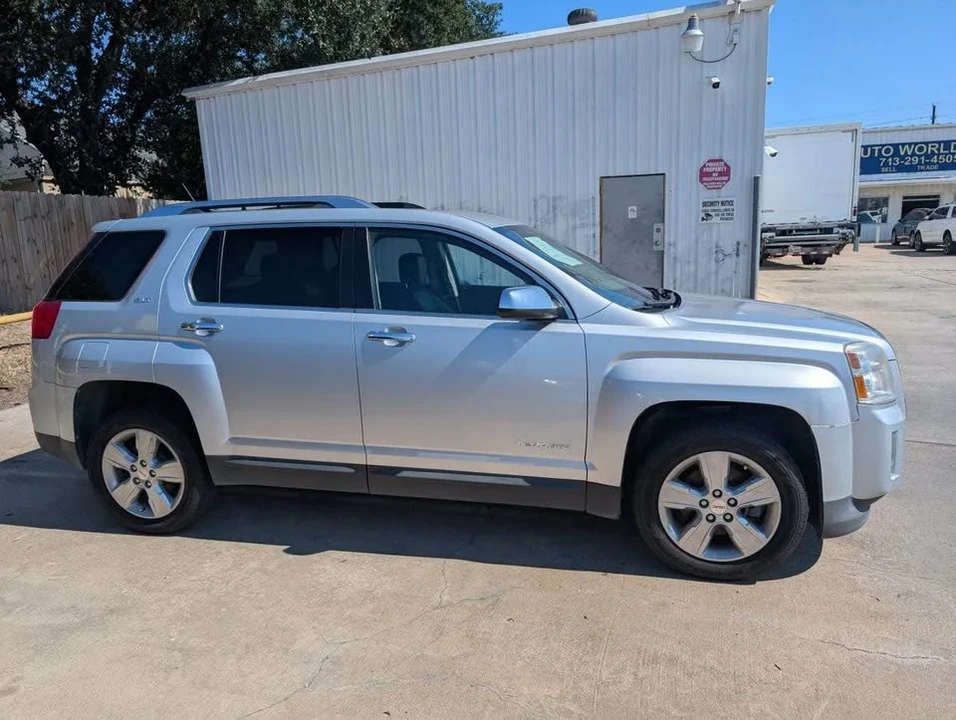 2015 GMC Terrain - Image 10 of 13