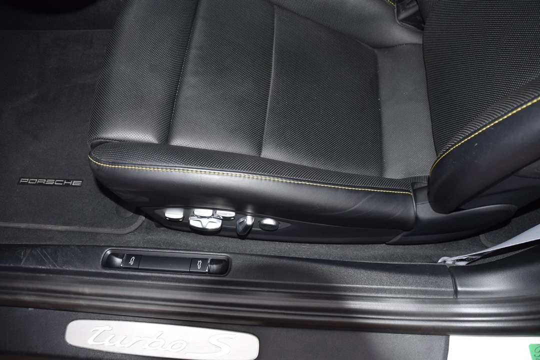 2015 Porsche 991 Turbo S - Image 6 of 8