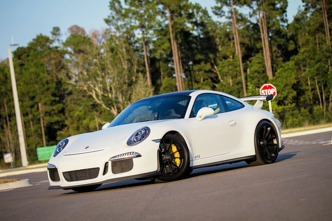 2015 Porsche 991 GT3 - Image 2 of 30