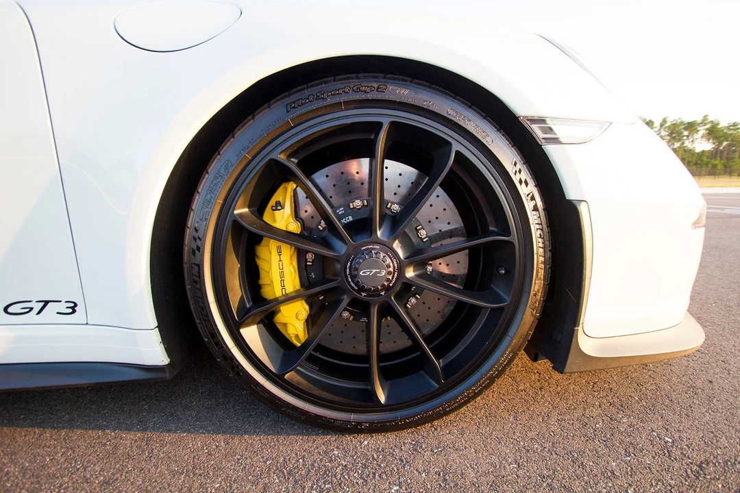 2015 Porsche 991 GT3 - Image 13 of 30