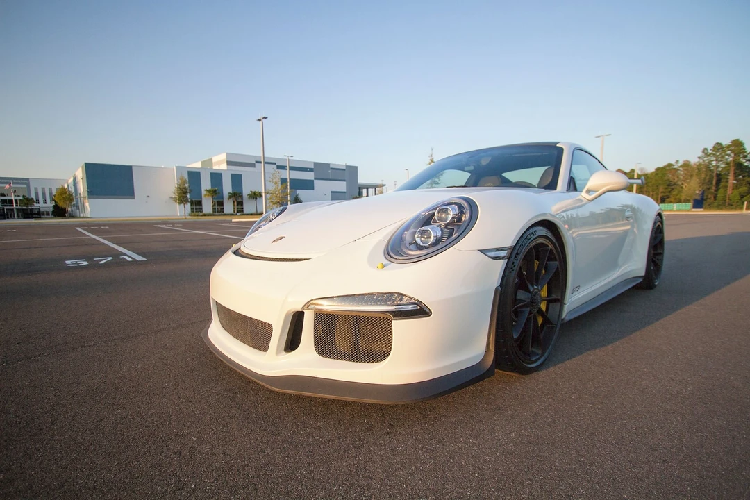 2015 Porsche 991 GT3 - Image 17 of 30