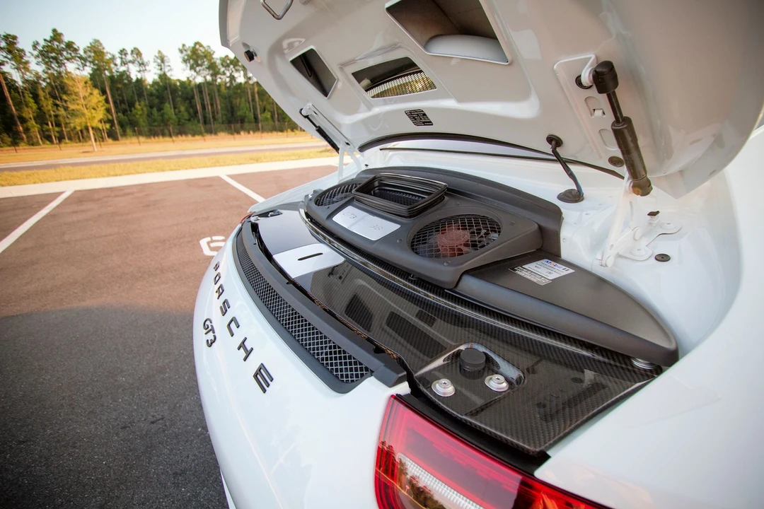 2015 Porsche 991 GT3 - Image 19 of 30