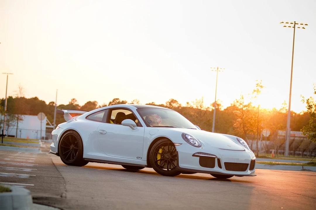 2015 Porsche 991 GT3 - Image 25 of 30